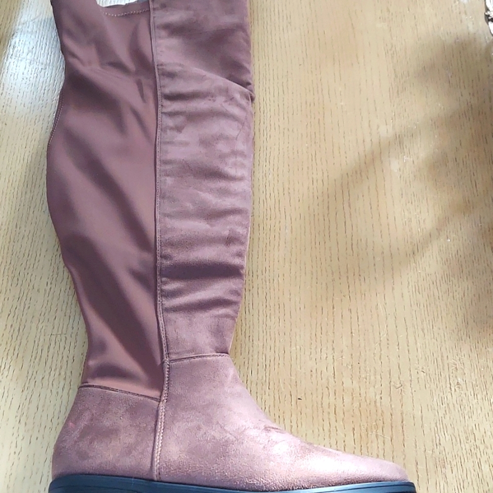 Fashion Nova over-the-knees boots